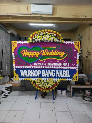 Papan Bunga di Panekan Eromoko